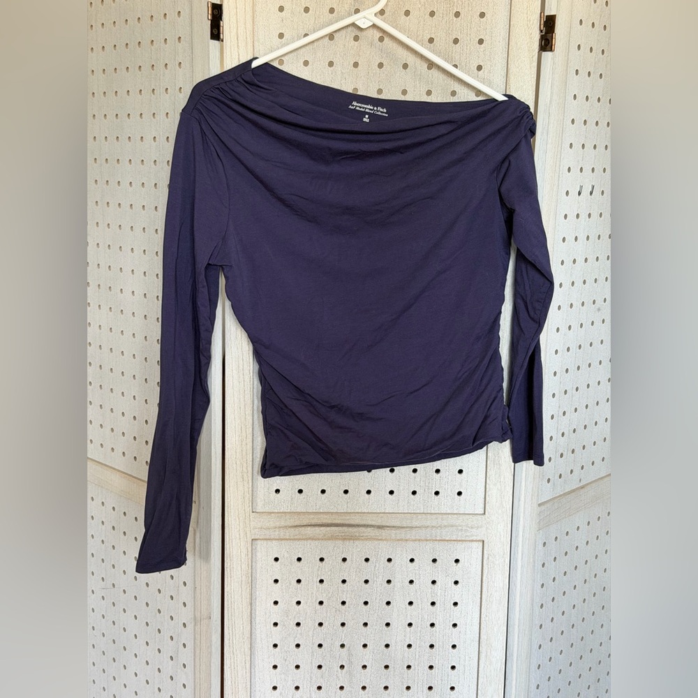 Abercrombie & Fitch Off-Shoulder Long Sleeve Top - Deep Purple